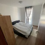 Kende Apartment