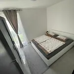 Kende Apartment